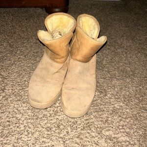 Women’s UGG boots